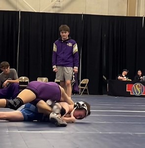 Riley Pedersen (Grand Island) gets the fall in the final match to lock up third place for Grand Island over Lincoln East 35-28 | Nebraska Wrestling