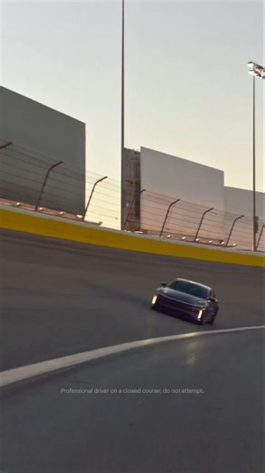 The Lucid Air Sapphire, a tri-motor electric vehicle, showcases exceptional traction, achieving a class-leading 0-60 mph acceleration in 1.89 seconds, attributed to its formidable 1,234 horsepower and the Lucid Track Tire package. This vehicle boasts a top speed of 330 km/h and offers a range of up to 687 km, with a price point of $249,000. Video: @lucidmotors | Bazaar Times