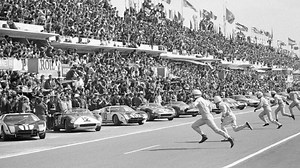 Les 11 Courses Automobiles les plus Mythiques à Travers le Monde