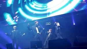 25K views · 784 reactions | WELCOME BACK WINNER! Let's take a look of this video clip of the WINNER Fan meetup held at 클럽 크로마 Club Chroma on Dec. 1st!  WINNER #PARADISECITY #ART_TAINMENT_RESORT #DESIGN_LIFE_AS_ART #CHECK_IN_TO_FANTASY #CHROMA #fanmeeting #WINNER | Paradise City Korea | Facebook