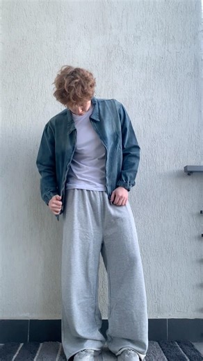 второй вариант лучше. арт: 817733469 джинсовка, 210621148 олимпийка, 321880339 штаны тг fanbox_shmot