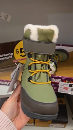 JCPenney’s $5 Clearance Blowout is ON! Now through June 15th, swing by your local JCPenney for their pink ticket clearance event — we’re talkin’ select clothing, shoes, and even beauty items for just $5! 😱 Stef found $95 boots for just $5! 🤯 Not near a store or prefer couch shopping? We found some awesome clearance deals online too! Comment ONLINE and we’ll DM you deals to shop from your couch! @jcpenney | Hip2Save