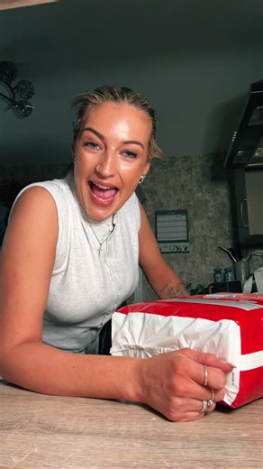 Kerrie (@mancgirlkerrie)’s videos with original sound - Kerrie