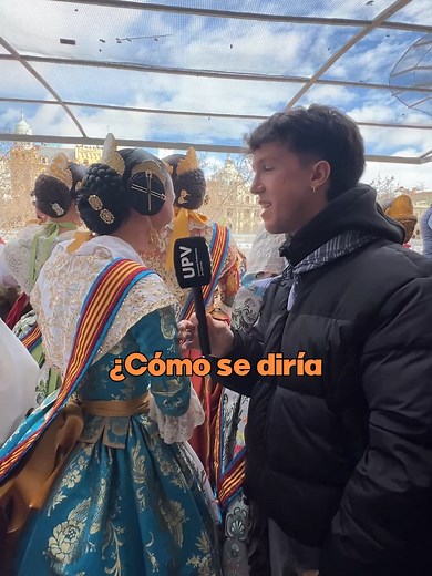 La emoción de la mascletà en el Ayuntamiento de Valencia