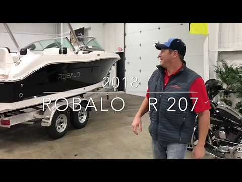 2018 Robalo R207