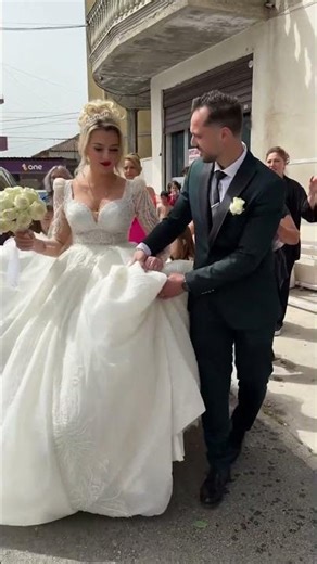 Taking the bride 😍😍