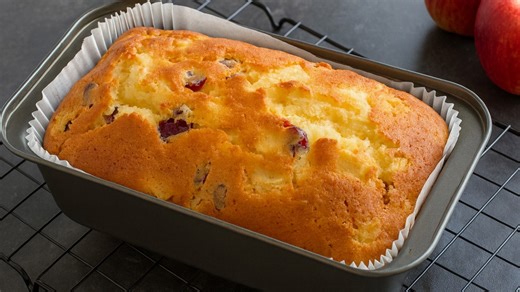 Homemade apple cranberry cake that everyone will love