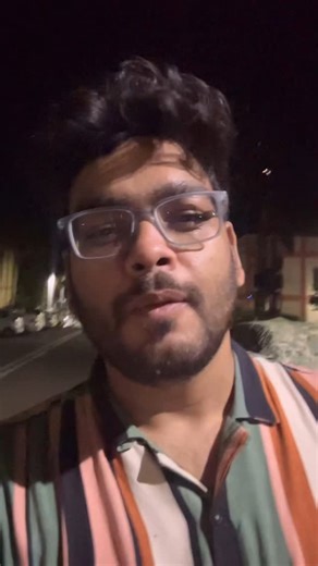 Harshit Chopra on Instagram: "DSA kro aur paisa kamao (Money, DSA, Jobs, Youtube, Algorithms, recursion, dynamic programming, graphs, JS, Javascript, coding, mentor, fullstack developer) #coding #meme #memesdaily #dsa #software #jobs #engineering"