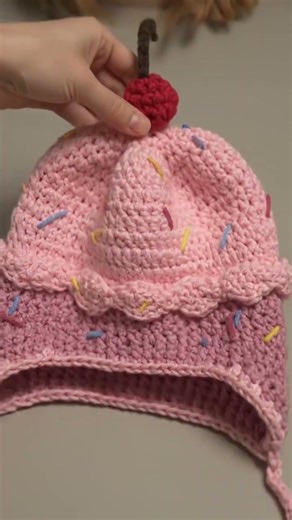 #crochet (cupcake hat)￼