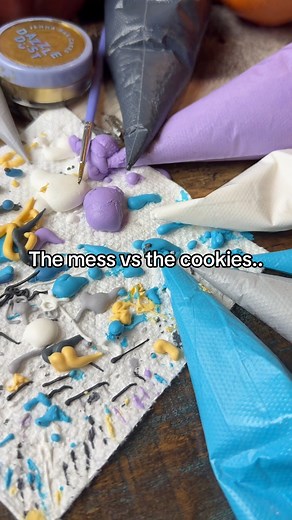 Andddd the mess! This gold powder is one of my favorites ✨ That’s also not his name.. but his gamer tag. #cookies #baking #fortnite #gamer #game #cookiesofinstagram #decoratedcookies #sugarcookies #custom | Crafted Sweets By Kristi