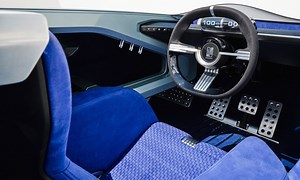 Ovo je jedinstveni Triumph TR25 tvrtke Makkina: Britanski roadster se vraća