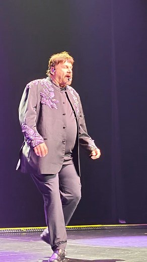 Harry Casey dancing up a storm | John R Casey