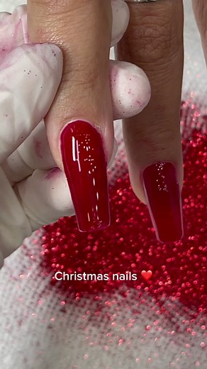 Beautiful Christmas Nails Ideas for the Holiday Season