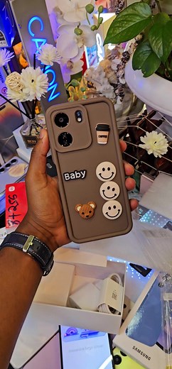 REDMI 13C 8GB 256GB Ksh 16,499 Redmi 13C Specifications and Features RAM: 4GB,6GB, 8GB Internal Storage: 256GB, 128GB Battery: 5,000 mAh Main camera: 50 MP 0.08 MP Front camera: 5MP Display: 6.71 inch Processor: Mediatek Helio G85 Connectivity: Dual sim, 3G, 4G, VoLTE, Wi-Fi Colors: Black, Blue, Mint, Violet OS: Android 13, MIUI 13 ® Reserve Paybill:247247 AC no :340495 ©The Redmi 13C features a 6.71-inch IPS LCD and an Octa-core Mediatek MT6769Z Helio G85 (12nm) processor with Mali-G52 MC2 GPU.