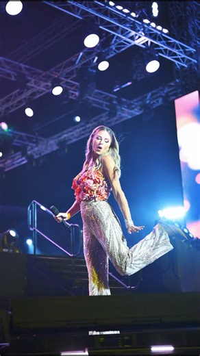 85K views · 503 reactions | Krone 2024, jy was 'n fees. Krone 2025, ons is reg vir jou!  #Krone2024ByLoftus #selectmusiek #KroneKunstenaars #isjullegereed #2024 #kyknet #mercedez #lift #willembothabeauty #dorswater #saltysocials | Krone Fans | Facebook