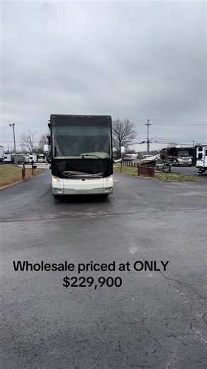 CHECK OUT THIS CLEAN 2017 Tiffin Allegro bus 45OPP that just arrived at Day Bros Rv Sales in London Ky! Send me a message to schedule a showing! #fyp #fypシ #rvlife #foryoupage #foryourpage