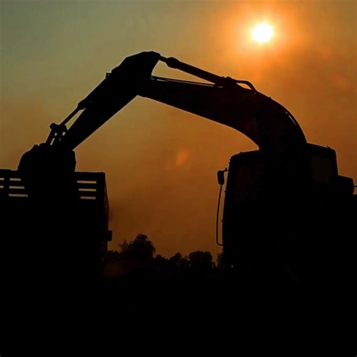 #FlaglerCounty Public Works update ⚠️ February 23 - February 27 Ditch and Swale maintenance is planned for: - Plum Avenue from Redwood Street to Hickory Street There will also be canal maintenance off of Mala Compra Rd: - Two drainage canals running south from Mala Compra Rd Please note that posted schedule may change due to weather or unforeseen issues. Stay connected with Flagler County Government on Instagram, X, YouTube, NextDoor, and 24/7 at flaglercounty.gov #FlaglerFirst | Flagler County 