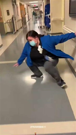 Wait for the reaction 🤯#prank #fyp #scared #lmao #funny #tiktok #foryou #virus