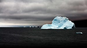 Haunting photos of polar ice