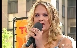 【独立日】Carrie Underwood - Independence Day (Live 2005.06.14 Today Show)