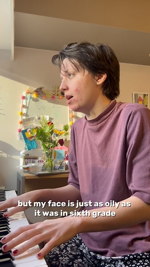 I know it’s a first world problem but I’m 25. People tell me these are supposed to be my hot years but all I wanna do is hide under a paper bag 😭😭 Full song is called GROWING ON ME and it’s on my YouTube 💀 #acne #pop #musical #song #breakout #funk #hurt #painful #zits #clearskin #skin #facial #facialtreatment #money #nyc #exfoliate #piano #teen #face #insecure #selfconcious #help #sos #hormonal #25 @cerave @clearasil @proactiv @neutrogena @acnestudios @facialsbybonnie @danielle.the.acne.guru 