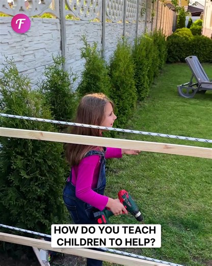 66K views · 277 reactions | Daughter helps dad install new fence | Tips & Tricks | Facebook
