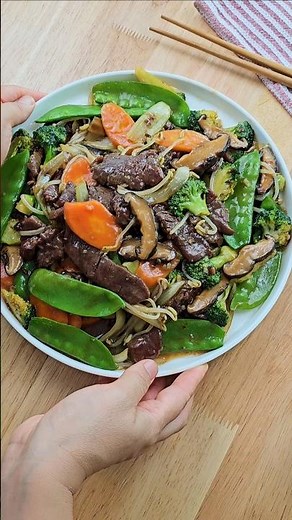Easy Beef Chop Suey - Stir fry beef and vegetables! A classic Chinese takeout dish made easy!