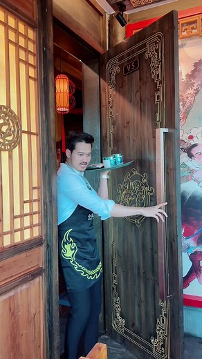 ជួបស្នេហ៍ពិត: តើស្នេហ៍នេះអាចជាមែនទេ?