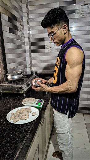 Jasbir Singh on Instagram: "Kya calories track karna zaruri hai? Day 143 Off Season Self Control & Discipline Simplified #caloriecounting #nutrition #selfcontrol #discipline"