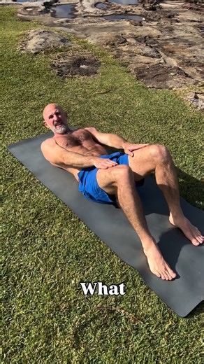 Functional strength is about being able to move without needing to think about it well into your 80's.... You can do 100 perfect sit-ups and still struggle getting off the floor. That's not strength. That's disconnection. Gym sit-ups train isolated muscles. Life demands integrated movement. Until your abs know how to work WITH your whole body—not separately from it—you're just building abstract strength that fails when you need it most. This functional sit-up changes the game entirely. No cranki