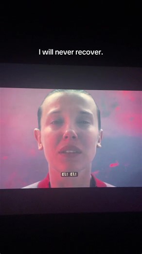 SPOILERS ‼️ Sobbing 😭 eleven sacrifices herself. #blowup #fyp ##strangerthings##eleven#strangerthings5 stranger things ending , eleven dies , eleven sacrifices herself , stranger things finale