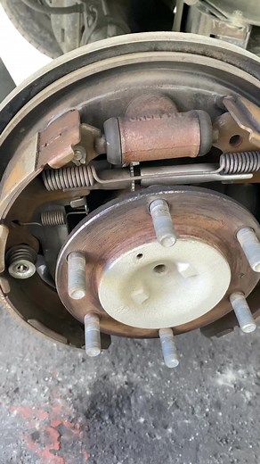 Leading And Trailing Brake Shoe👌