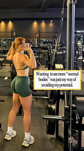 Kristen | Women’s Fat loss + Transformation Coach on Instagram: "I hear people say “I want to see more normal bodies online.” ALLLL THE TIME. But what the hell does “normal” even mean?? When I hear “normal”, I hear average. And I don’t know about you but I’m not trying to live an average life in an average body. I’m not trying to just “get by” ya know? If you are, this post probably isn’t for you. But if you’re not, keep reading 👇🏼 There is nothing abnormal about a woman who is strong, toned, 