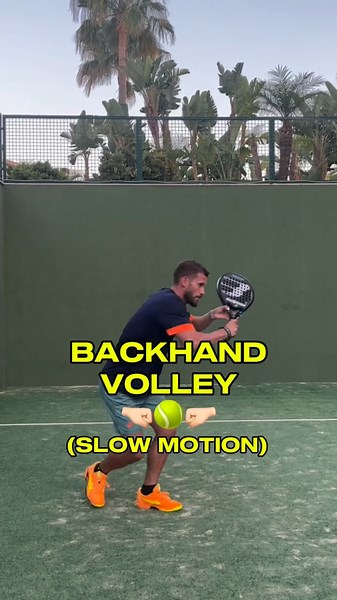 Mastering the Backhand Volley in Padel Tennis