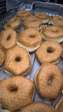 Glazed ring donuts at Scotty’s Donuts! Mmm they look good!