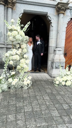 Celebrate with Real Flowers for Irish Weddings