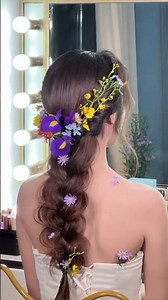 Master Flower Shaping: A Step-by-Step Makeup and Hairstyle Guide for Brides
