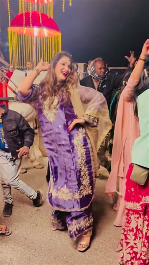 Miss Ada on Instagram: "…. Mai apke isharo pr nhi naach sakti…… Kyuki mai apni dhun pasand krti hu 🙈🙈🙈🙈 #dholbeat #missada #missada #mood #missada"