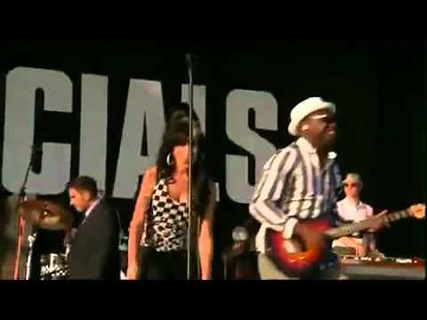 The Specials with Amy Winehouse - You're Wondering Now /Live