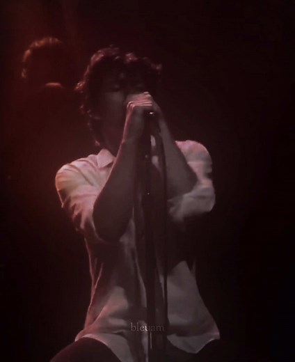 Alex Turner Edits: Celebrating His Iconic Moments