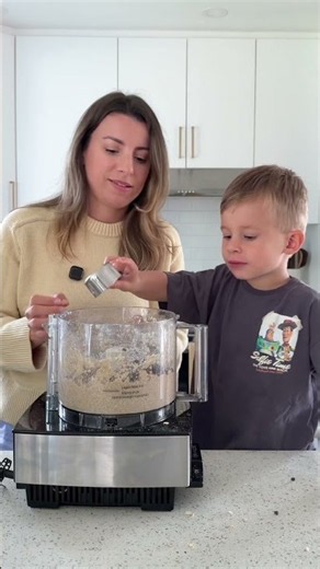 EASY Oat Chocolate Chip Cookies