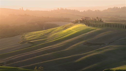 Zoom vs. Prime Lenses: Which One Should You Use in Landscape Photography?