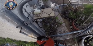 Firefighter's Body Cam Shows First-Person Fire Fighting - SlashGear