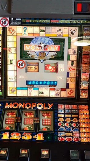 Lucky Super Hold on Monopoly 60th Anniversary Fruit Machine