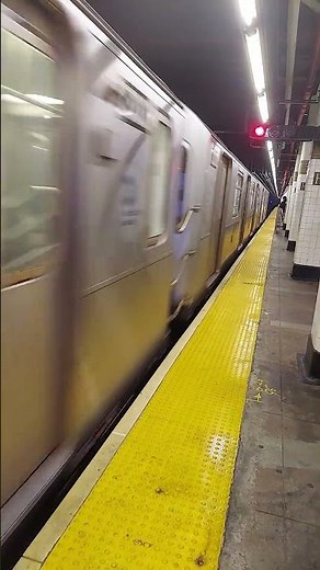 NYC Subway R188 7 Train Arrives at Hunters Point