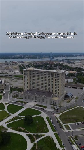 Amtrak service could soon return to Michigan Central Station, reconnecting Detroit with Chicago, Toronto, and other major cities for the first time in decades. Governor Whitmer just confirmed a $40 million investment to develop a new transit hub next to the restored station. The plan includes support from MDOT, the City of Detroit, and Ford’s Michigan Central campus. Work is already underway. Rail service could begin by 2029. 👉 Follow @rawdetroit for what’s new in the city including events, foo