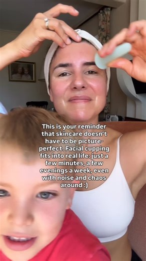 I often get asked “Do I need to do facial cupping every day? Do I need silence, candles, the whole ritual?” The truth is: not at all. Facial cupping is designed to fit into real life. A few minutes, just 2–3 evenings a week, is all it takes to see results. Even with kids around, noise in the background, or a bit of chaos, it still works. Consistency matters more than perfection 💛 | The Facial Cupping Expert