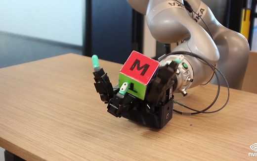 DeXtreme：将灵巧操作从仿真转移到现实