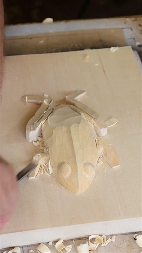 Frog. Wood carving, pyrography #woodworking #art