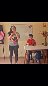 ✨ Hoy te presentamos una dinámica muy especial 🎬 En nuestro taller de conversación de Lengua de Señas Mexicana, nuestros alumnos pusieron en práctica técnicas de interpretación, realizando la interpretación de un noticiero 🗞️🤟 Un ejercicio que fortalece su expresión, fluidez y confianza. ¡Seguimos creando puentes de comunicación! | Lengua de Señas Mexicana